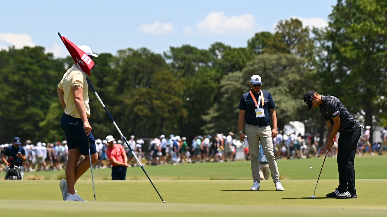  Player practicing putting on the greens at Pinehurst No.2 in preparation for the US Open