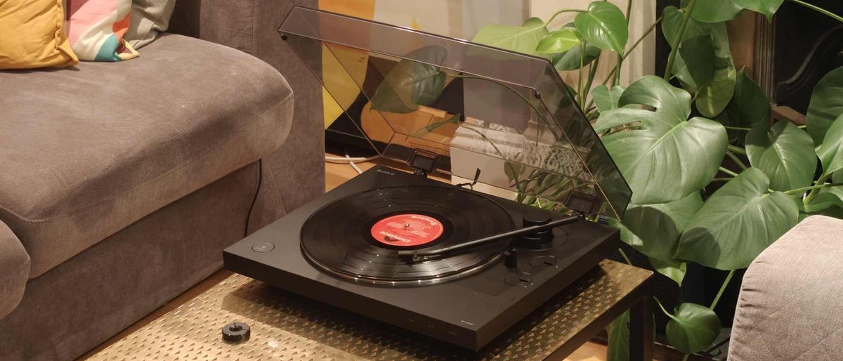 I tested the entry-level turntable that everyone raves about, and I totally get it