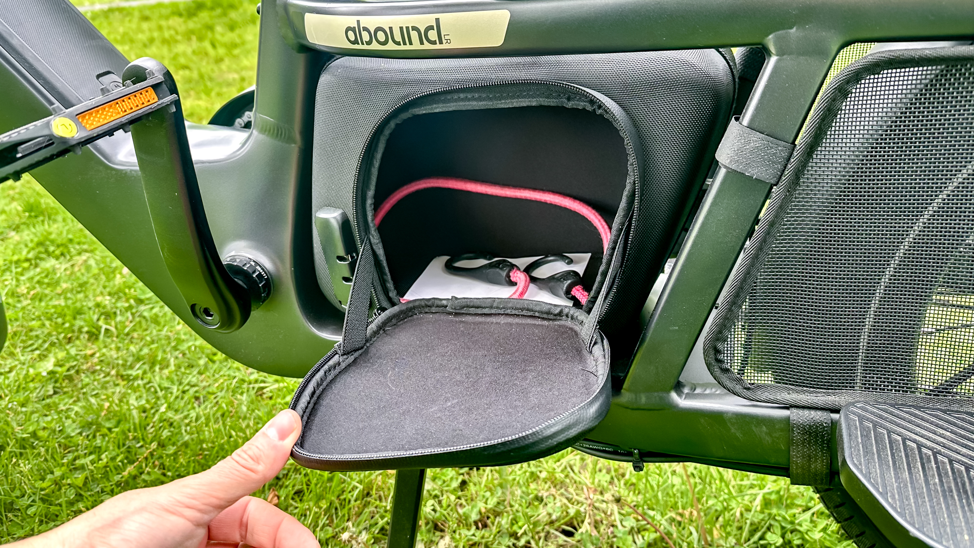 Aventon Abound LR storage compartment