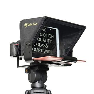 Product shot of Glide Gear teleprompter