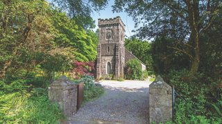 1844 Converted church surrounded by greenery