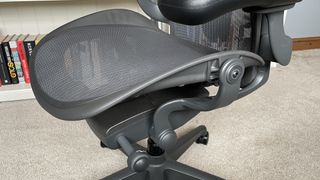 Another shot of the Aeron's mid-section.