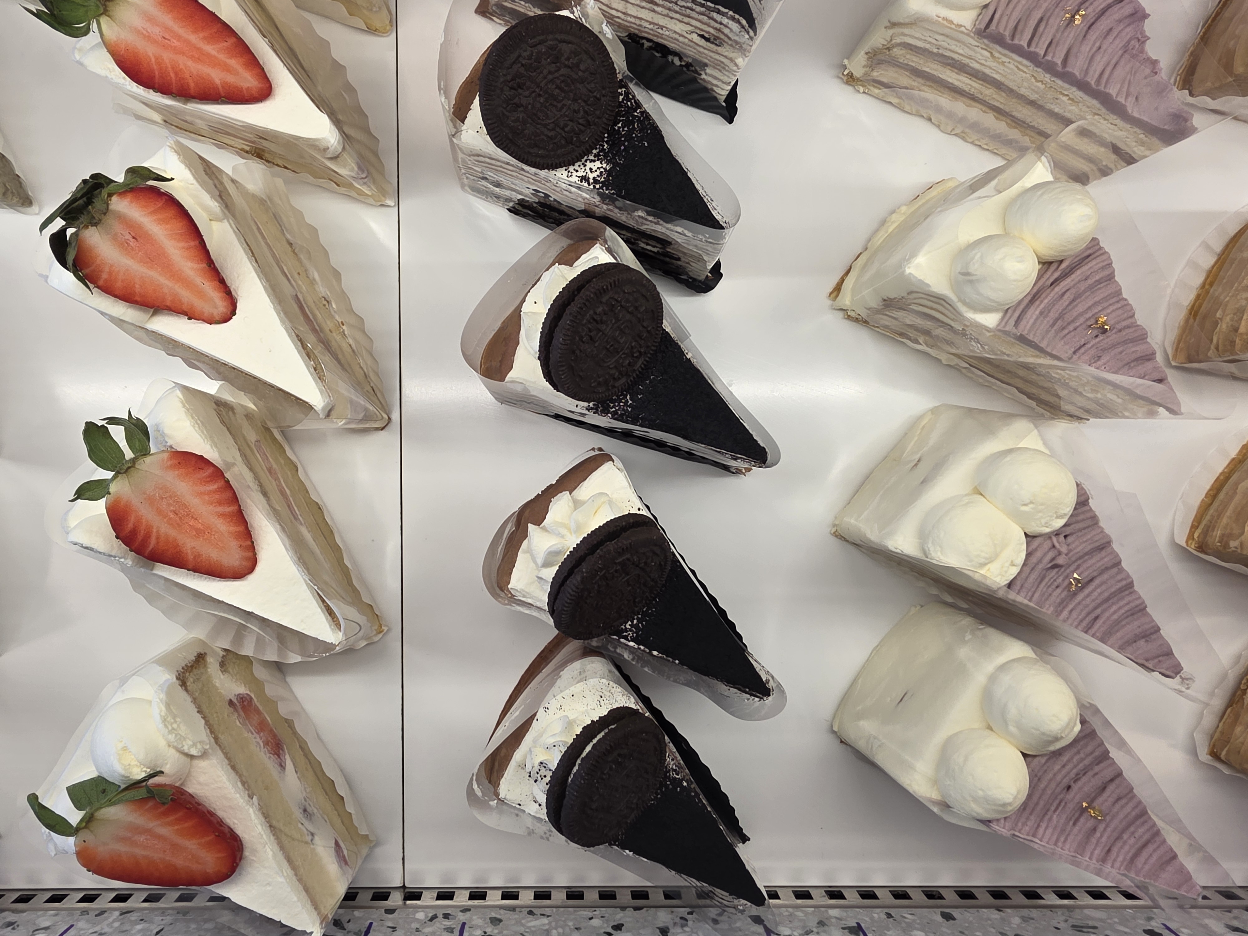 Galaxy S25 Ultra camera sample cake