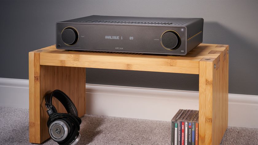 Integrated amplifier: Arcam A15