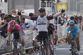 Mark Cavendish wins stage one of the 2016 Tour of Qatar. Photo: Yuzuru Sunada