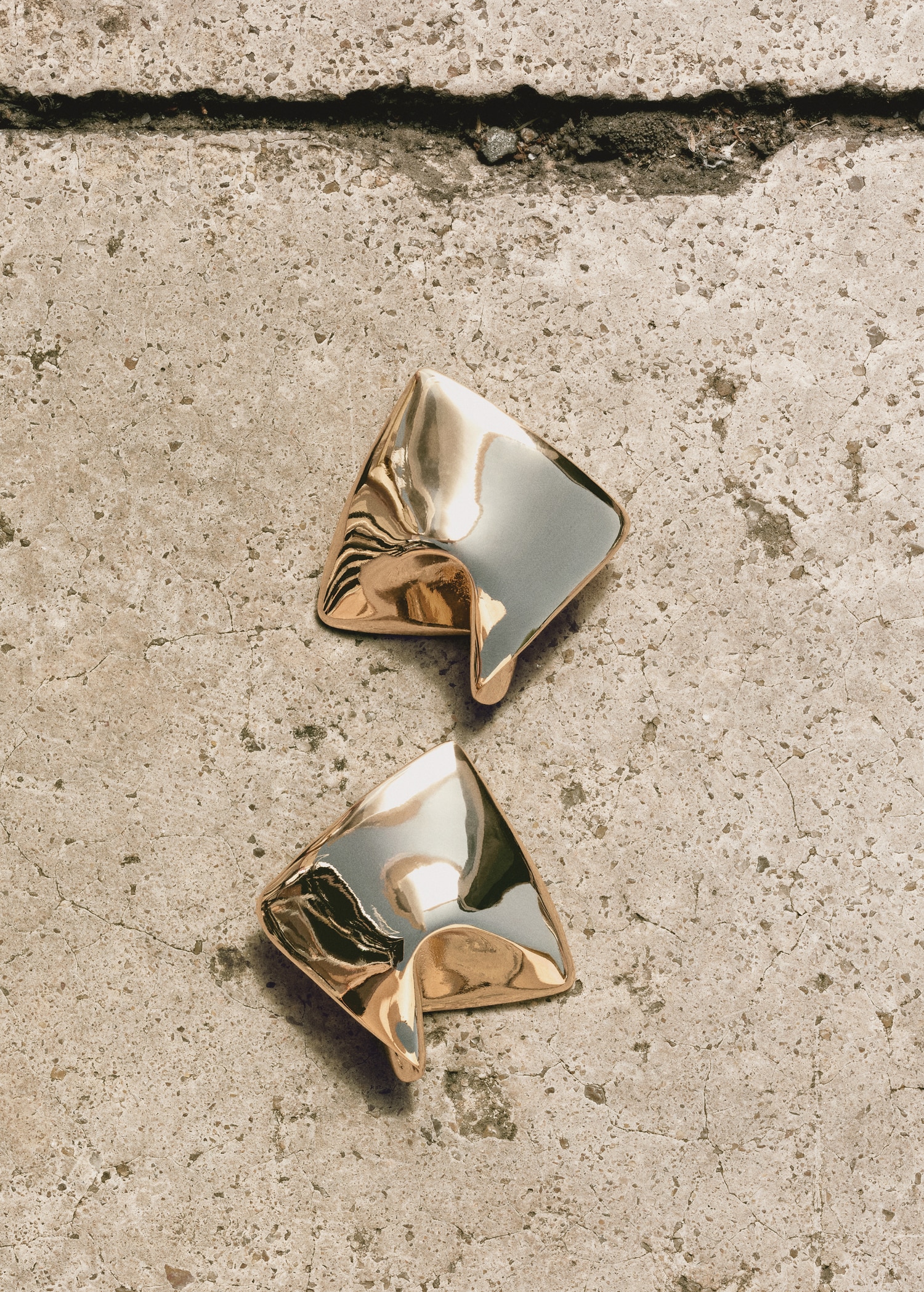 Irregular Metallic Earrings - Women | Mango United Kingdom