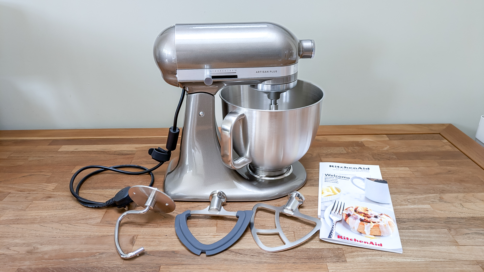 KitchenAid Artisan Plus stand mixer review