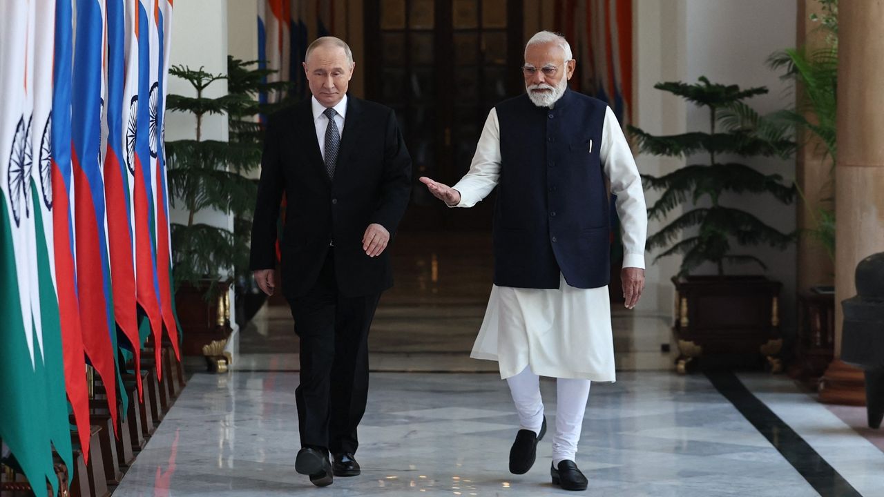 Putin and Modi in conversation