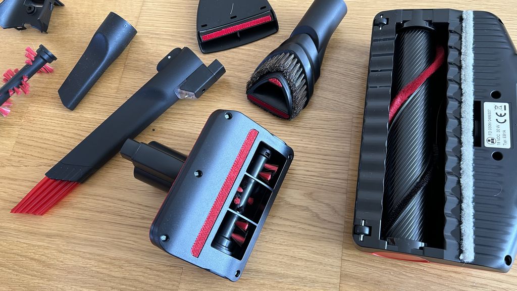 вертикална прахосмукачка bosch unlimited 7 proanimal bbs711anm