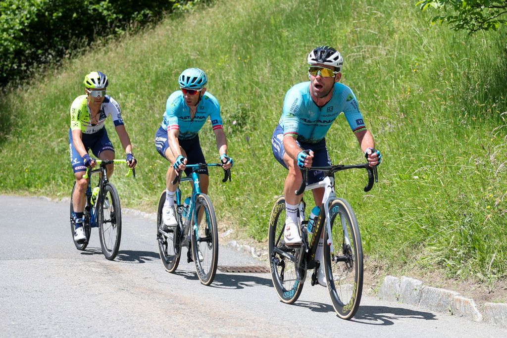 CARI SWITZERLAND JUNE 13 Mark Cavendish of The United Kingdom and Astana Qazaqstan Team competes during the 87th Tour de Suisse 2024 Stage 5 a 1486km stage from Ambri to Cari on June 13 2024 in Cari Switzerland Photo by Sara CavalliniGetty Images