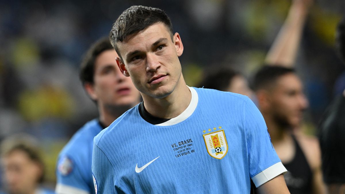 Uruguay&#039;s midfielder #05 Manuel Ugarte celebrates ahead of the Uruguay vs Colombia live stream for the Copa America 2024 semi-final