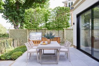 outdoor terrace at Richmond house