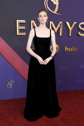 Elizabeth Debicki attends the 76th Primetime Emmy Awards at Peacock Theater on September 15, 2024 in Los Angeles, California.