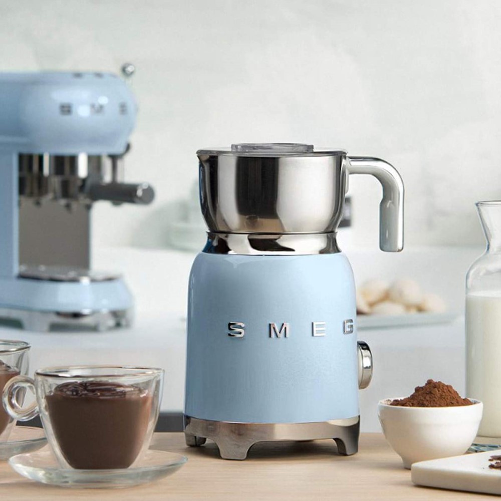 Features & functions of the Smeg Milk Frother, MFF01