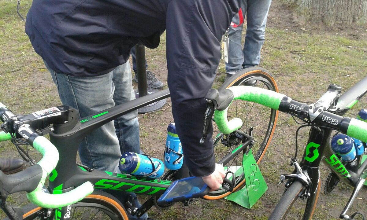 UCI checking Orica-GreenEdge's bikes