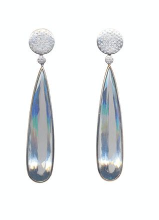 Splendid earrings by Odara