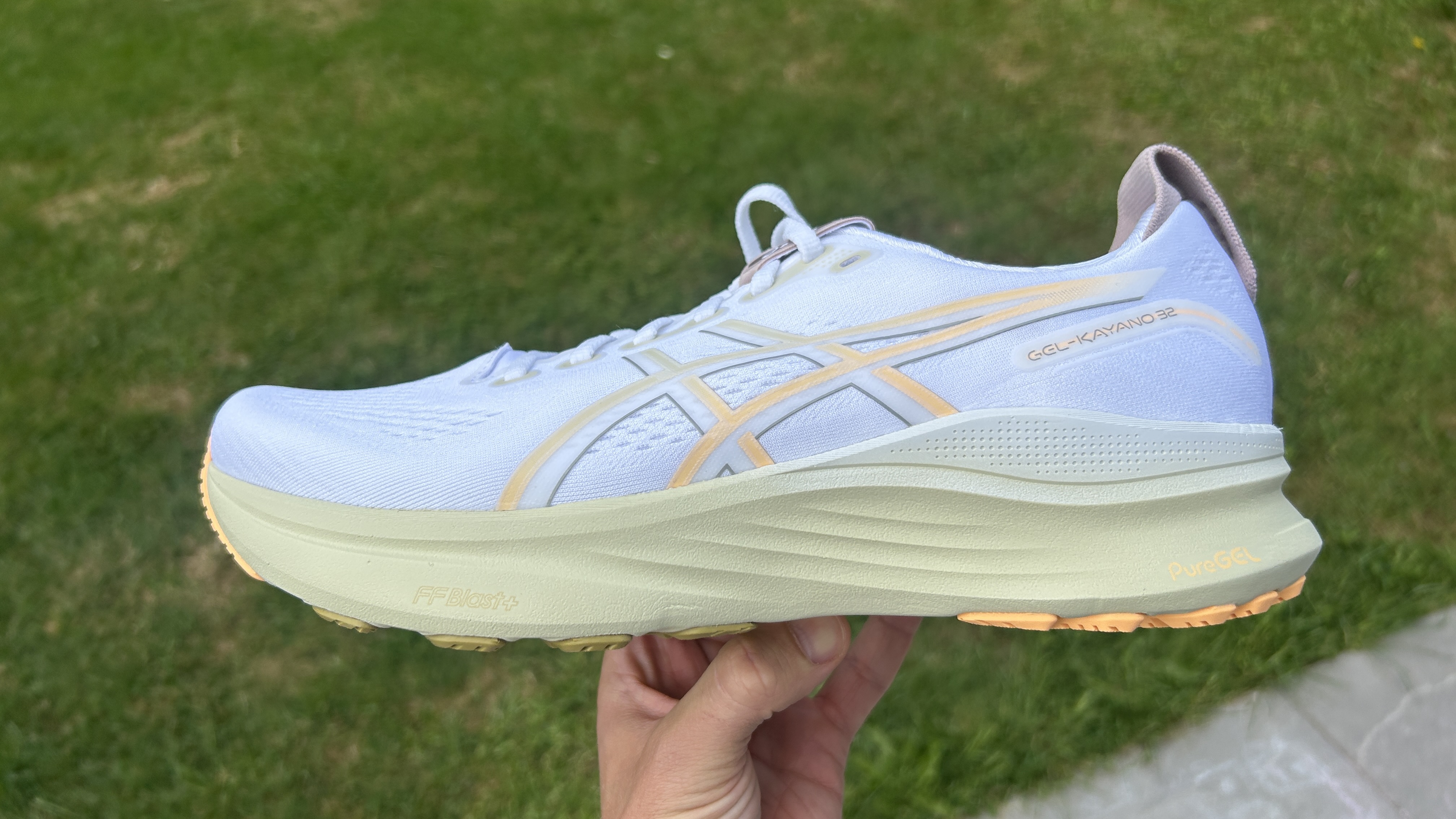 Asics Gel-Kayano 32