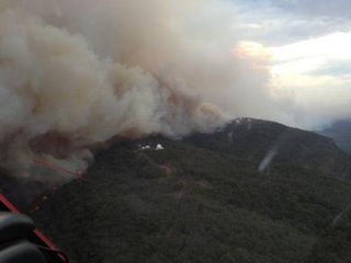 Fire approaching Siding Springs Observatory near Coonabarabran in January 2013.