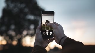 Smartphone photography: smartphone with meter