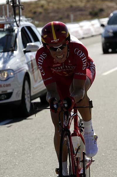 Sylvain Chavanel (Cofidis) has stylish sun glasses to go with his stylish bike and his stylish riding style.