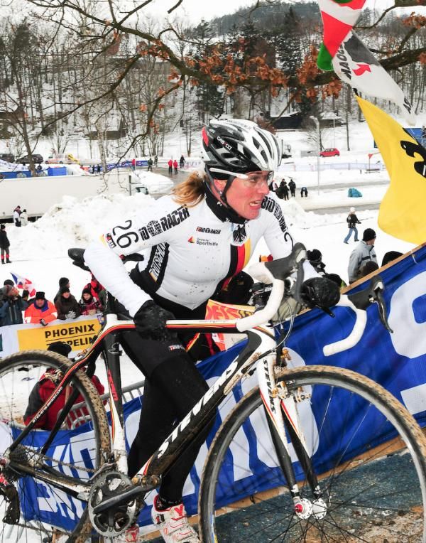 Hanka Kupfernagel (Germany) doing everything in her power to catch Vos