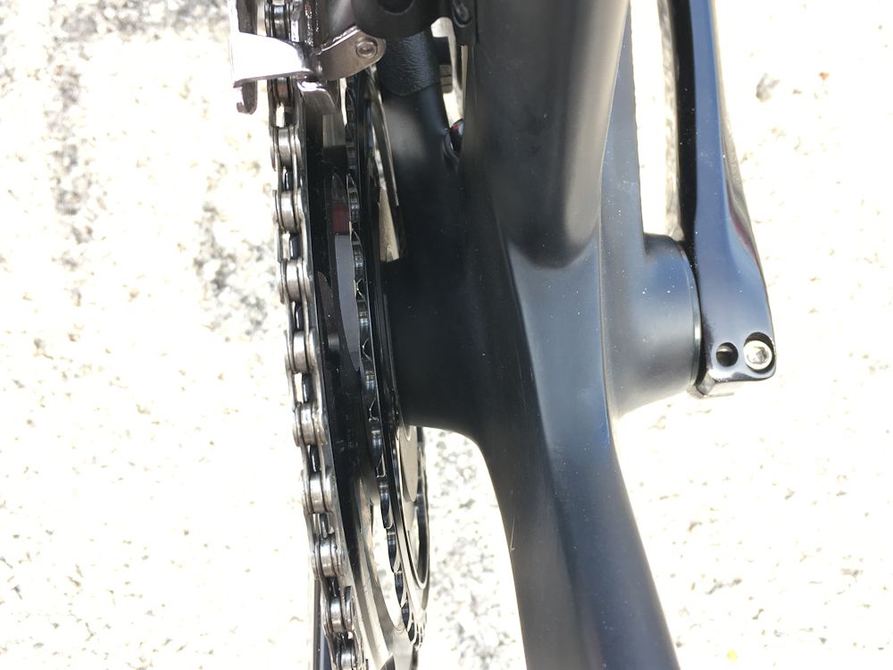 Another look at the wide bottom bracket housing