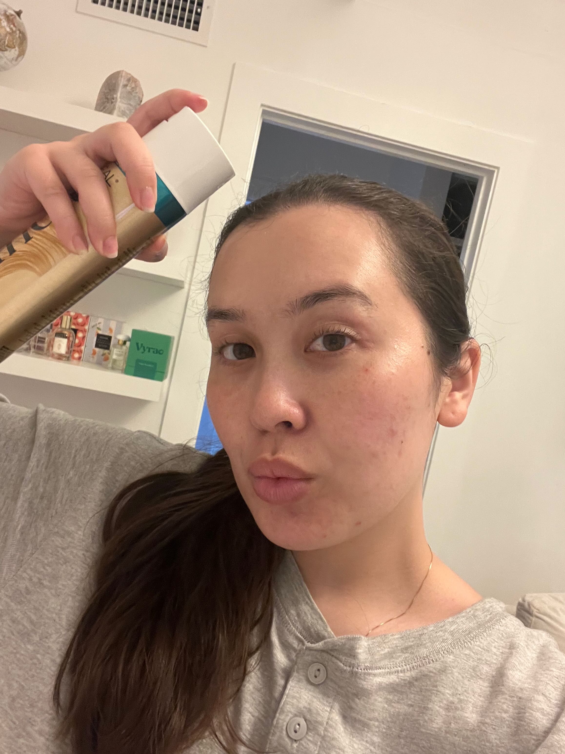 Catharine Malzahn testing L'Or&amp;eacute;al Paris Elnett Hairspray
