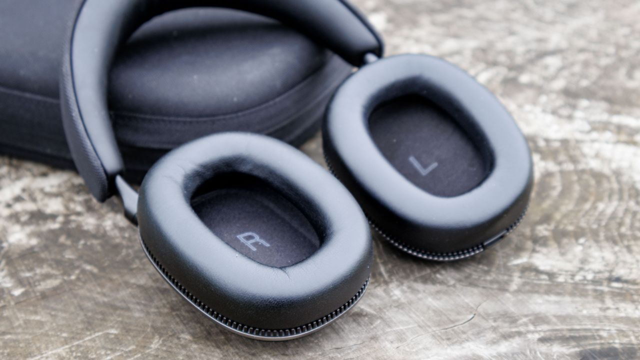 Bowers &amp; Wilkins PX7 S3