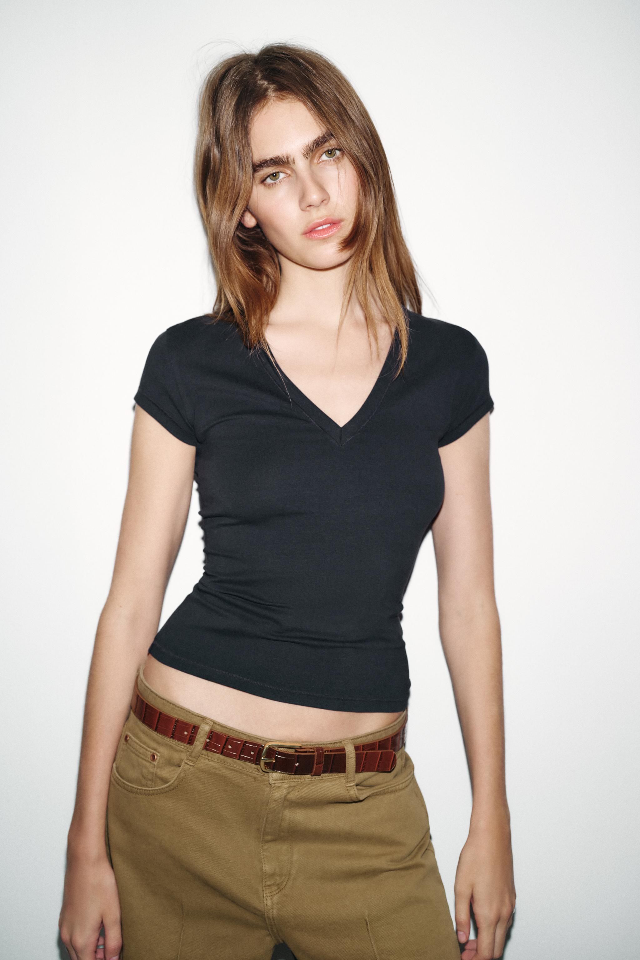 V-Neck T-Shirt - Charcoal Gray - S