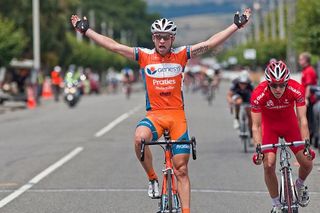 Stage 3 - Earle grabs second win