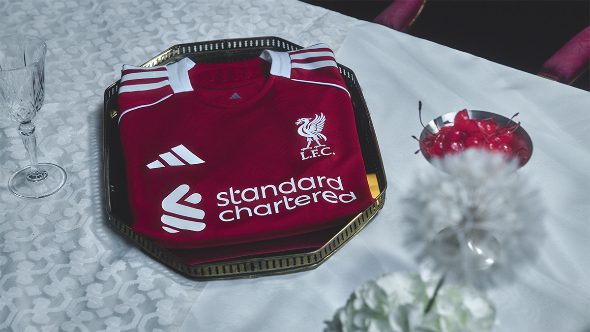 Liverpool 2025/26 home kit
