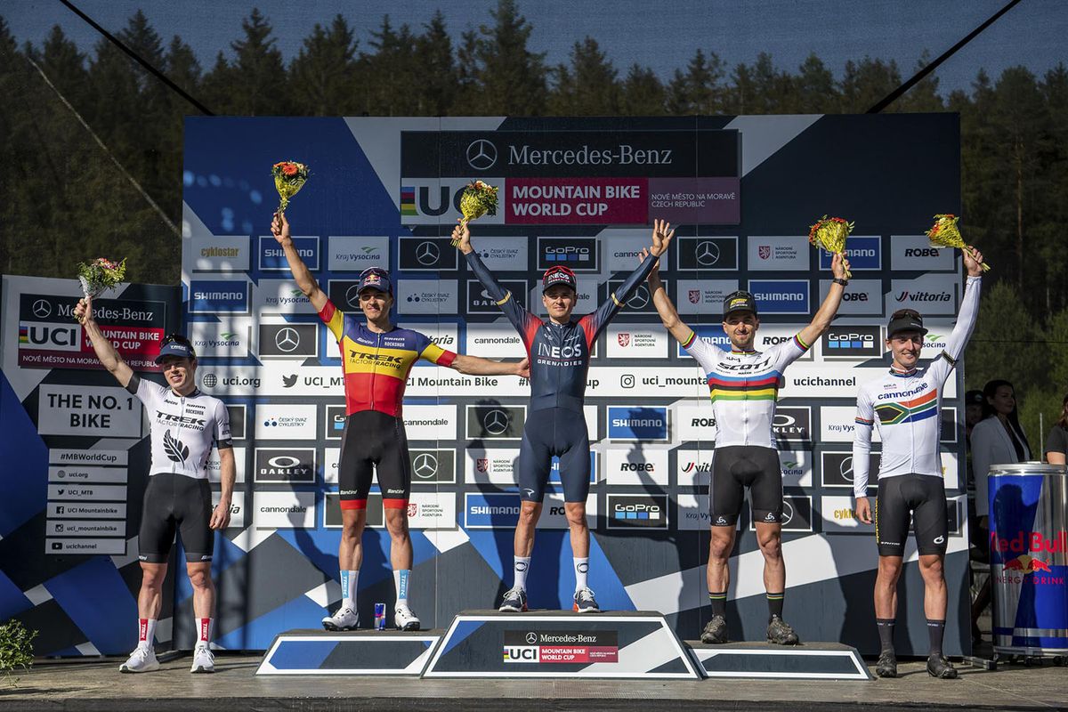 L to r - Anton Cooper, Vlad Dascalu, Thomas Pidcock, Nino Schurter, Alan Hatherly