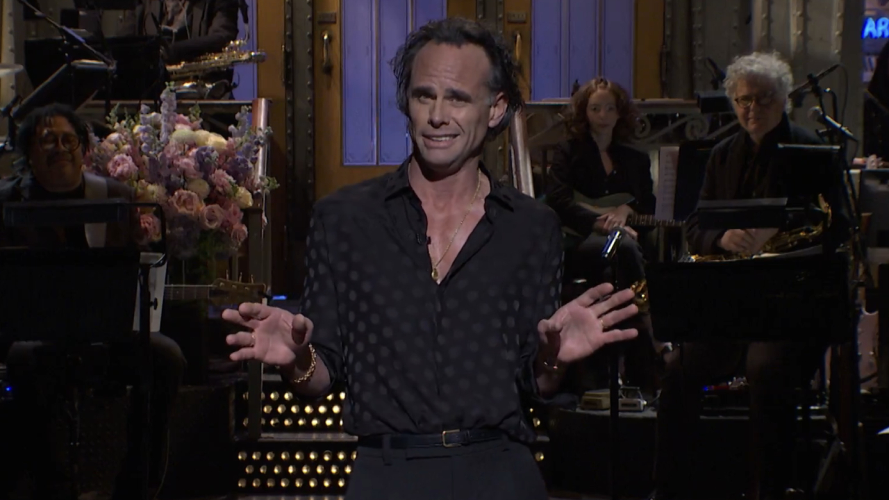 Walton Goggins delivering his monologue on SNL