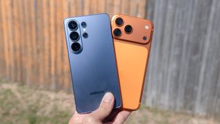 Galaxy S26 Ultra vs iPhone 17 Pro Max.