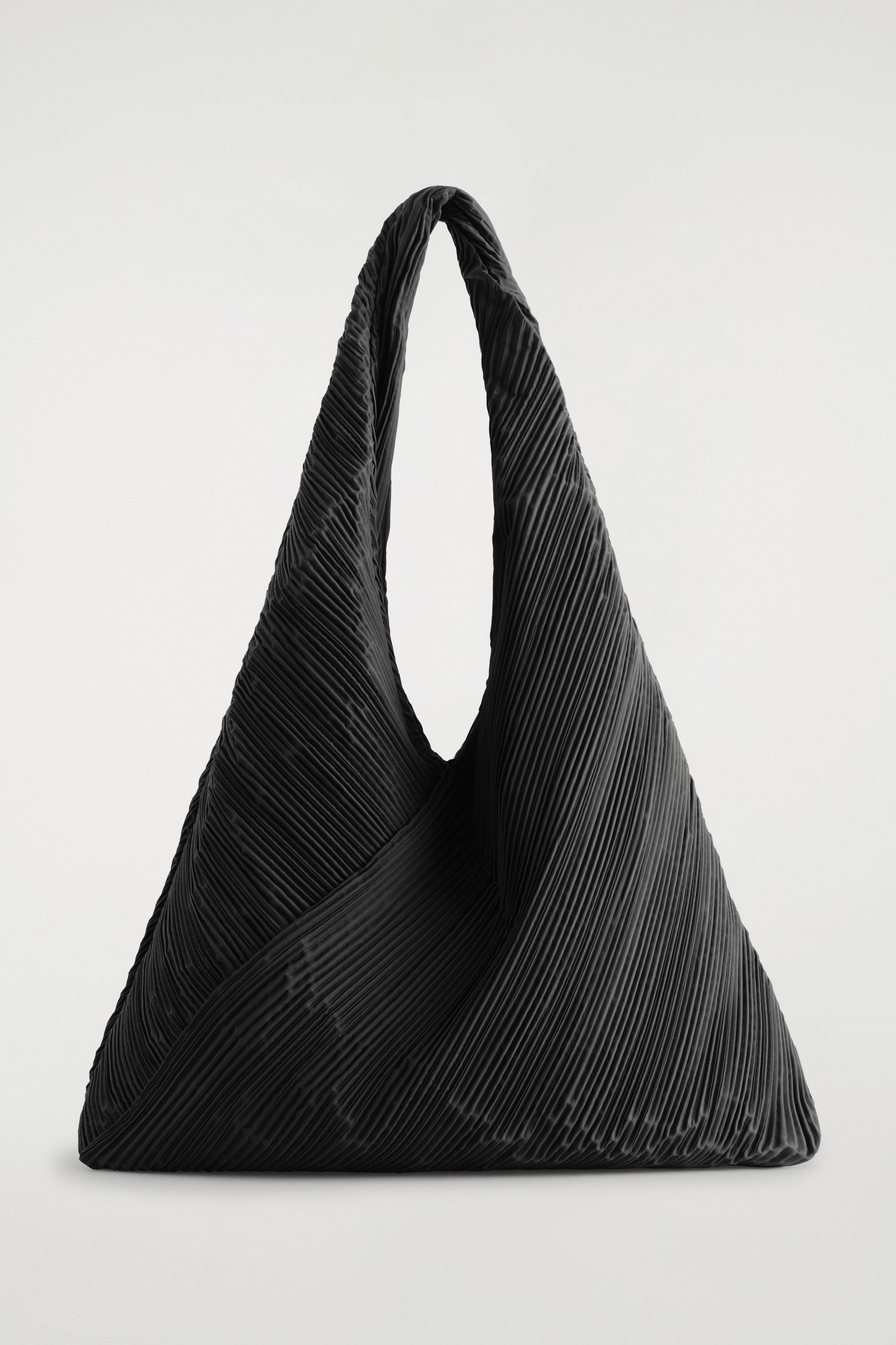 Sculptural Shoulder Bag – PlissÉ