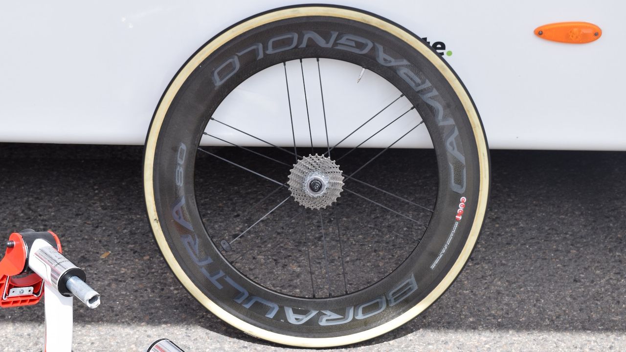 A look at the Campagnolo Bora Ultra 80 rear wheel