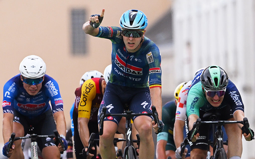 Tim Merlier wins stage 12 Tour de France 2026