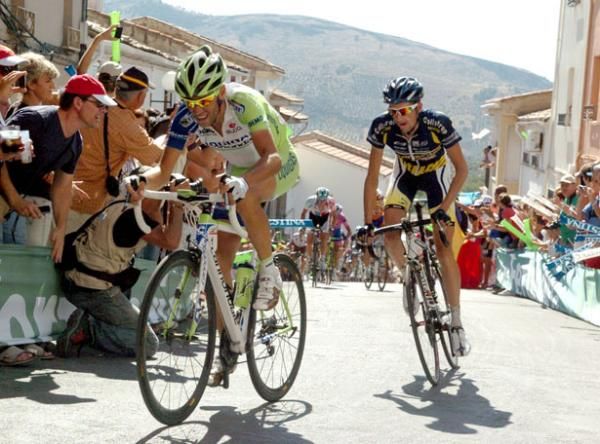Vincenzo Nibali (Liquigas-Cannondale) grits his teeth on the final climb.