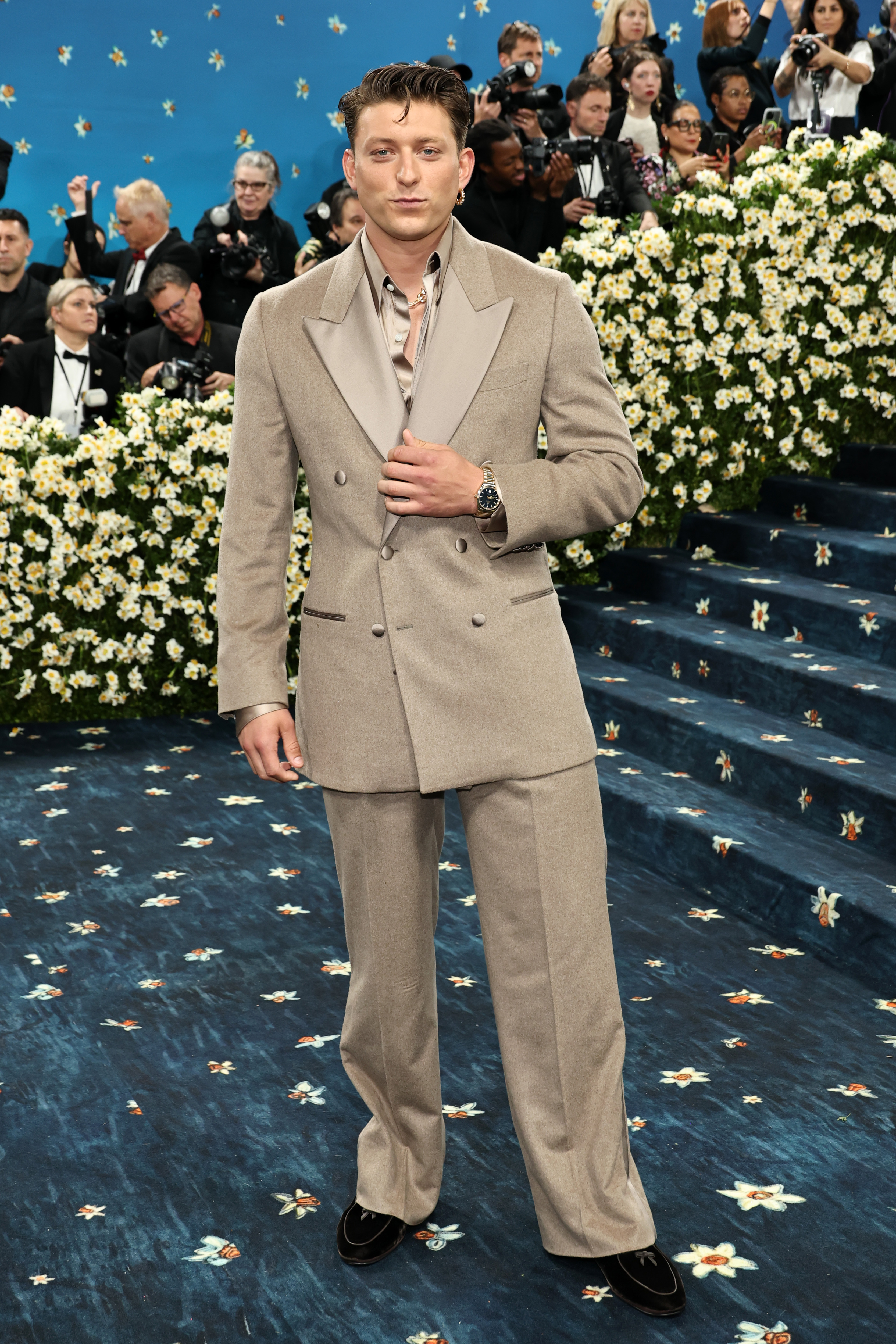 Met Gala 2025 red carpet