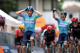 As it happened: Stage two of the Giro d'Italia ends in reduced bunch sprint after Vingegaard and other attackers caught 