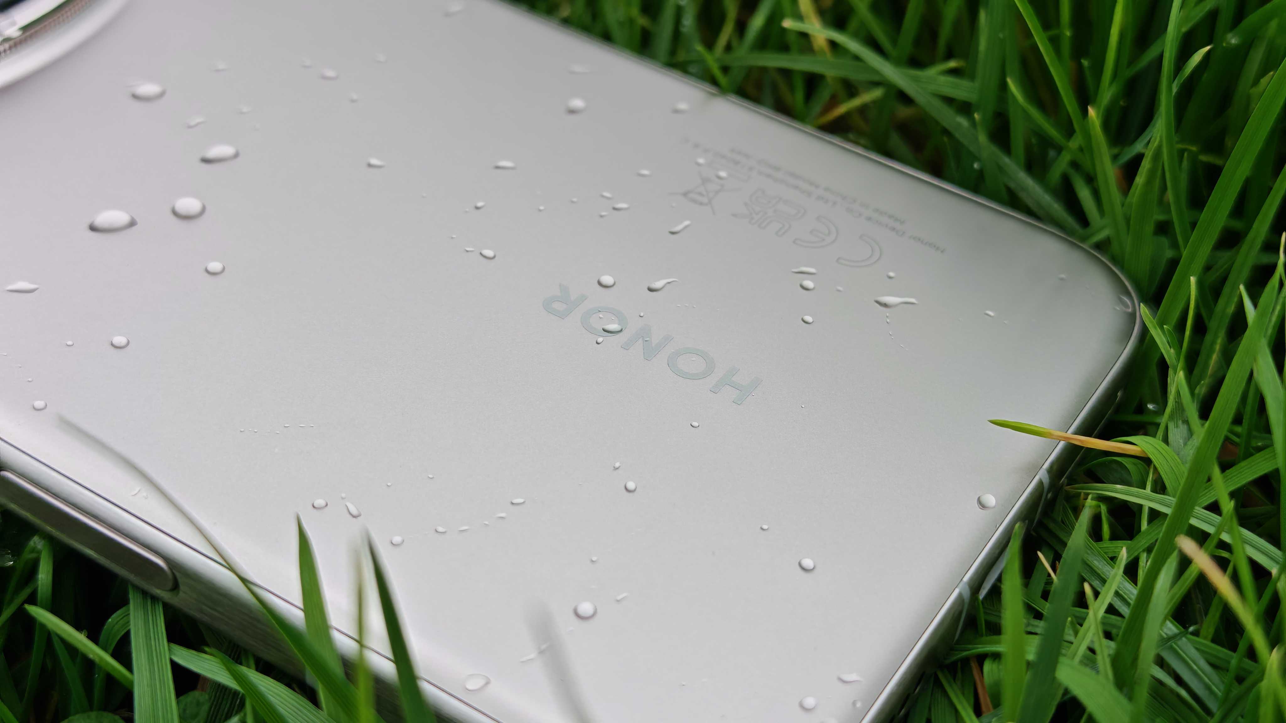 Honor Magic 8 Pro product shots