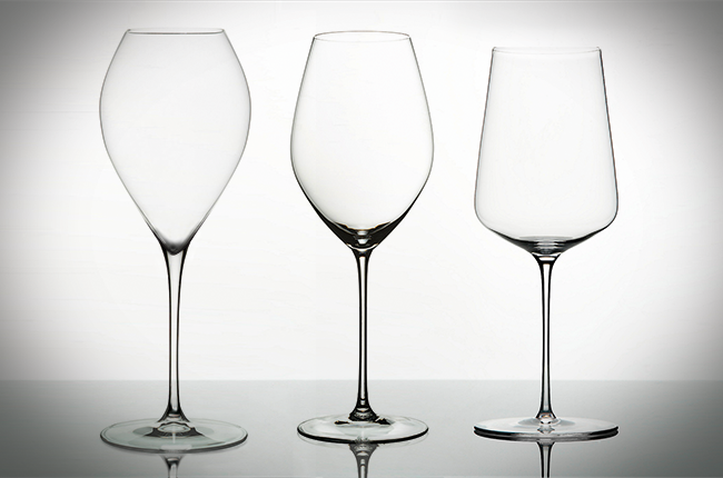 Champagne flutes, wine glasses