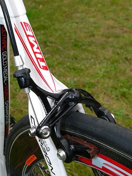 Campagnolo prefers to use a single-pivot rear brake