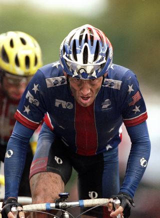 Lance Armstrong during the 1998 road race