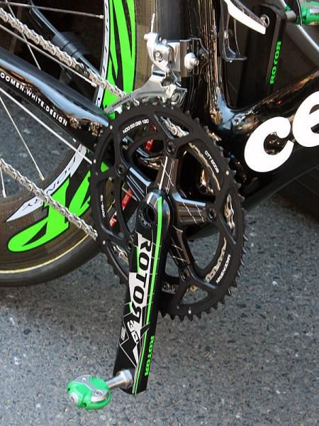 Rotor had a set of green-accented 3D cranks at the ready for Cervelo TestTeam sprinter Thor Hushovd. Speedplay also gets into the game with extra stiffly-sprung Zero pedals.