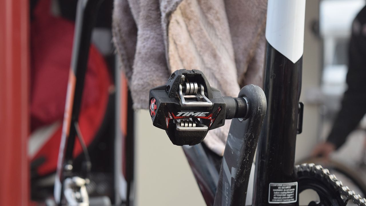 The majority of riders used Shimano pedals, but there were a few Time Atac pedals around