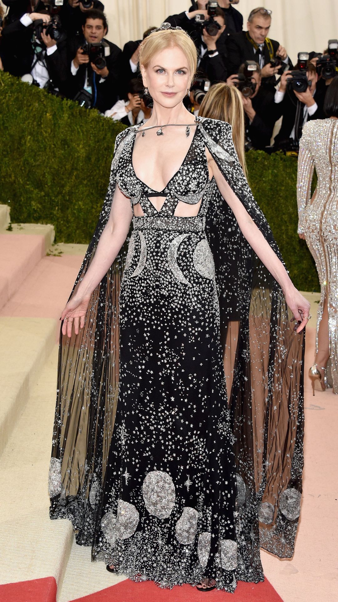 nicole kidman wearing a black dress at met gala 2018