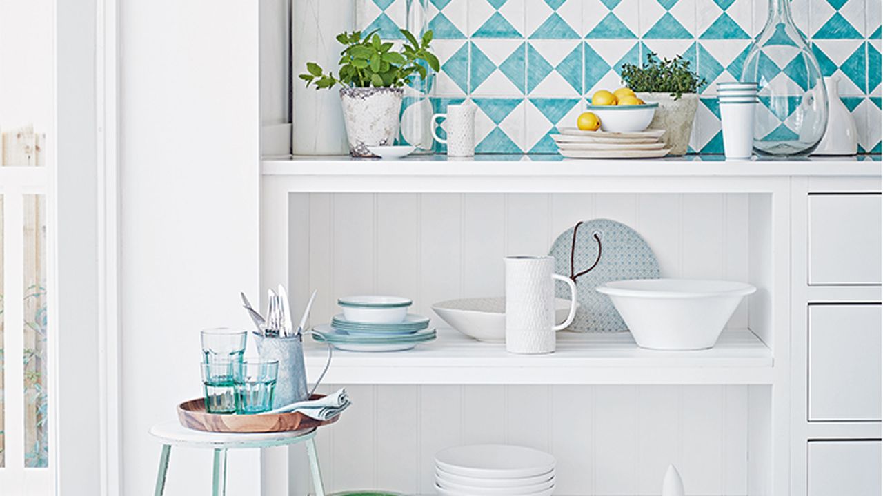 How to paint kitchen tiles with green and white tiles and white kitchen