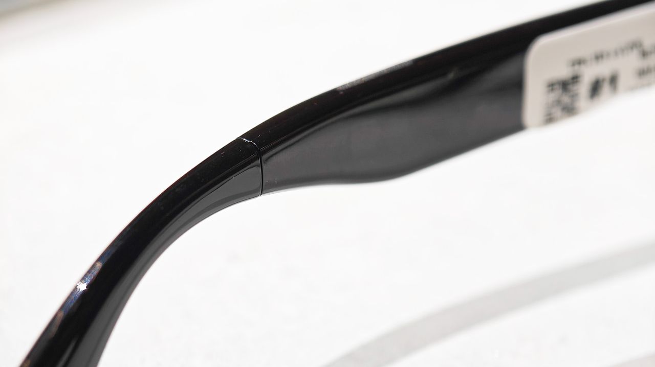The adjustable temple tips for Meta Adventurer AI glasses