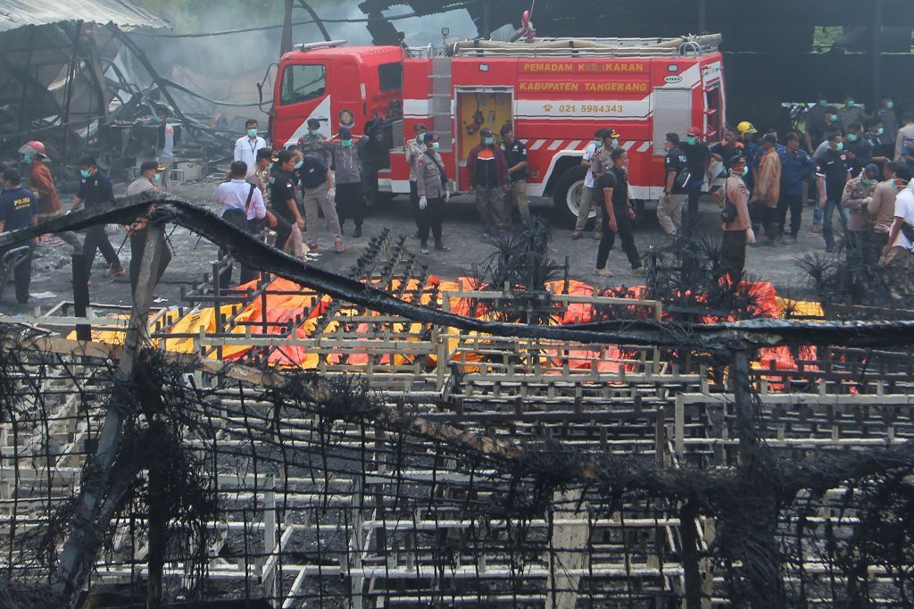 A fire disaster at an Indonesia fireworks factory.